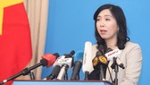 Spokesperson Le Thi Thu Hang answers questions from the media. (Photo: VNA)