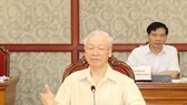 Politburo gives opinions on socio-economic performance