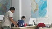 Đại diện Công ty Aladin làm việc với cơ quan chức năng và khẳng định đã thu hồi toàn bộ số áo có in hình "lưỡi bò"
