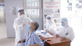 Chuyên gia dịch tễ lý giải vì sao cả nước chưa giãn cách xã hội
