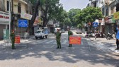 Hà Nội yêu cầu quản chặt việc đi lại của cán bộ, công chức ngay từ gia đình, ngõ, thôn