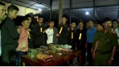 Hai đối tượng Hà Văn Sính và Giàng Seo Chỉnh bị bắt giữ cùng tang vật
