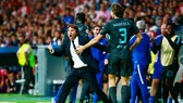 HLV Antonio Conte vẫn tin sự phấn khích sẽ giúp Chelsea vượt qua khó khăn. Ảnh: Getty Images