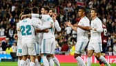 HLV Zidane rất chịu khó xoay tua cho Real. Ảnh: Getty Images
