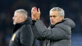 Jose Mourinho đang tạm hài lòng với hiện tại trong thời gian chờ “viện binh” Alexis Sanchez. Ảnh: Getty Images