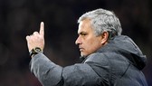 HLV Jose Mourinho đang đối mặt với khó khăn về nhân sự. Ảnh: Getty Images
