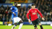 Marcos Rojo (phải) đang nhận được sự tin tưởng của HLV Jose Mourinho. Ảnh: Getty Images