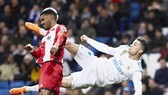 Ronaldo thể hiện khả năng ghi bàn khủng khiếp vào lưới Girona. Ảnh: Getty Images