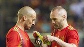 Silva và Iniesta đóng vai trò “bộ não” của Tây Ban Nha ở World Cup lần này. Ảnh: Getty Images