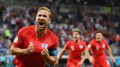 Harry Kane ăn mừng sau cú đúp vào lưới Tunisia. Ảnh: Getty Images