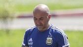 HLV Sampaoli đã bị tước quyền chỉ đạo? Ảnh Getty Images
