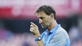Tony Adams cũng đã khởi nghiệp HLV. Ảnh: Getty Images