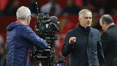 Hành vi dẫn đến Jose Mourinho bị buộc tội. Ảnh: newyorktimesmedia.com