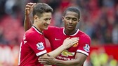 Ander Herrera và Antonio Valencia là 2 cái tên quan trọng đầu tiên chính thức rời Man.United. Ảnh: Getty Images