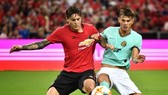 Victor Lindelof (trái) tự tin tạo ảnh hưởng nhiều hơn ở mùa giải mới. Ảnh: Getty Images