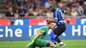 Romelu Lukaku đã đáp ứng kỳ vọng với bàn thắng ra mắt. Ảnh: Getty Images