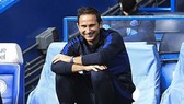 HLV Frank Lampard ngay lập tức hào ứng hướng đến tương lai. Ảnh: Getty Images