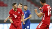Robert Lewandowski trong mùa giải ghi bàn sung mãn nhất sự nghiệp. Ảnh: Getty Images