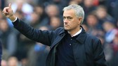 HLV Jose Mourinho tin đội bóng của ông đang hành xử theo một cách khác. Ảnh: Getty Images