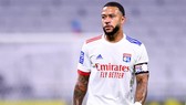 Barca làm mọi cách để Memphis Depay tái hợp với HLV Ronald Koeman.