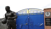 Everton thất vọng khi không được tham vấn về hoãn trận đấu.