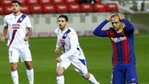 Barcelona tiếp tục trượt dài khỏi cuộc đua danh hiệu.