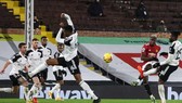 Siêu phẩm của Paul Pogba mang về chiến thắng. Ảnh: Getty Images
