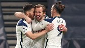 Tottenham ghi chiến thắng thứ 5 liên tiếp trên mọi đấu trường, chạm cột mốc ghi 100 bàn. Ảnh: Getty Images