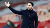 HLV Mikel Arteta đã đối mặt quá nhiều vấn đề trong mùa giải này. Ảnh: Getty Images