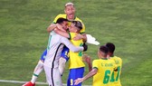 Thủ môn Santos của Brazil đã xuất sắc trong màn đấu luân lưu cân não.