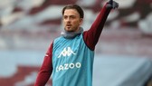 Jack Grealish đã trở lại sân tập Aston Villa đúng hẹn.
