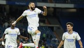 Karim Benzema trở thành chân sút thứ 4 của Real chạm cột mốc 200 bàn tại La Liga.