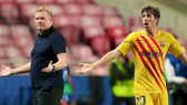 HLV Ronald Koeman cảm nhận rõ mọi thứ đã vuột khỏi tầm tay.