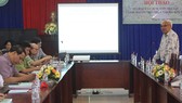 Các nhà khoa học tham gia Hội thảo Quy hoạch xây dựng Vườn Thực vật. Ảnh: BÁO ĐỒNG NAI