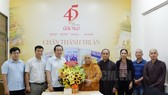 Đoàn cán bộ Ban Tuyên giáo thăm, chúc mừng Ban Biên tập báo Giác Ngộ. Ảnh: THANHUYTPHCM.VN