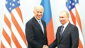Tổng thống Nga Vladimir Putin tiếp ông Joe Biden tại Moscow năm 2011, lúc đó là Phó Tổng thống Mỹ. Ảnh: TASS