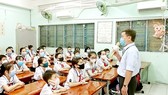 Thầy trò Trường Tiểu học Nguyễn Thị Minh Khai (quận Gò Vấp, TPHCM) trong một giờ lên lớp vào giữa tháng 4-2021. Ảnh: MINH QUÂN
