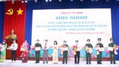 Tỉnh ủy Tây Ninh khen thưởng tập thể, cá nhân có thành tích xuất sắc trong học tập và làm theo tư tuởng, đạo đức, phong cách Hồ Chí Minh giai đoạn 2016-2021