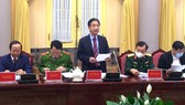 Phó Chủ nhiệm Văn phòng Chủ tịch nước Phạm Thanh Hà công bố Lệnh của Chủ tịch nước về việc công bố 7 luật được Quốc hội khóa XIV thông qua tại Kỳ họp thứ 10. Ảnh: VGP
