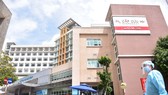 Bệnh viện Quốc tế City (quận Bình Tân) tham gia điều trị COVID-19 để giảm tải cho hệ thống y tế công lập. Ảnh: Ngọc Phượng.