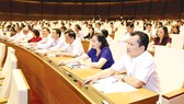 Quốc hội biểu quyết thông qua Luật Quản lý ngoại thương