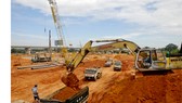 Thi công Bến xe miền Đông mới Ảnh: THÀNH TRÍ