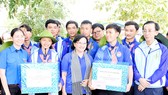 Lãnh đạo TPHCM thăm chiến sĩ tình nguyện Mùa hè xanh
