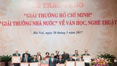Lễ trao tặng Giải thưởng Hồ Chí Minh, Giải thưởng Nhà nước về văn học, nghệ thuật. Ảnh: Kinhtedothi.vn