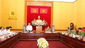 Đồng chí Nguyễn Trọng Nghĩa phát biểu chỉ đạo tại buổi làm việc. Ảnh: CAND