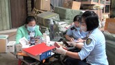 Cơ quan chức năng thu giữ hàng hóa kém chất lượng