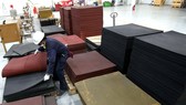 Gạch lát nền cao su làm từ lốp xe phế liệu