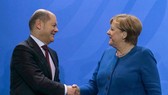 Thủ tướng Đức Angela Merkel và ông Olaf Scholz