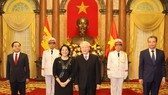 Tổng Bí thư, Chủ tịch nước Nguyễn Phú Trọng tiếp các đại sứ trình Quốc thư