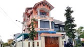 UBND TP Huế bán chỉ định không qua đấu giá lô đất A7, nay đã xây nhà ở phường An Đông cho ông Huỳnh Cư thể hiện sự tùy tiện, gây thất thu ngân sách